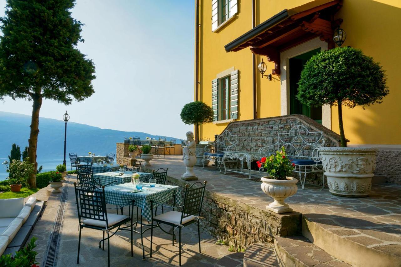 Boutique Hotel Villa Sostaga Gargnano Exterior photo
