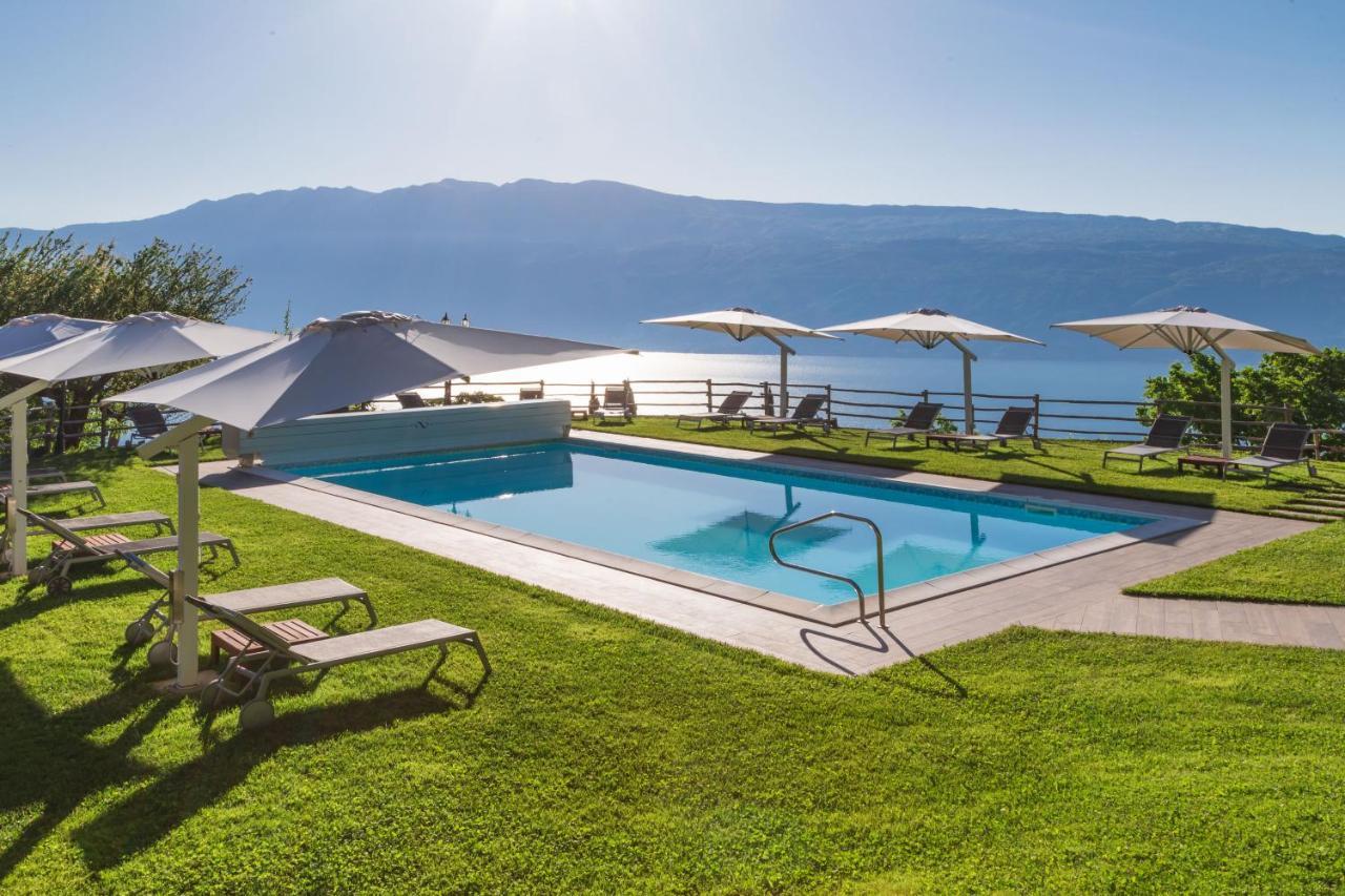 Boutique Hotel Villa Sostaga Gargnano Exterior photo