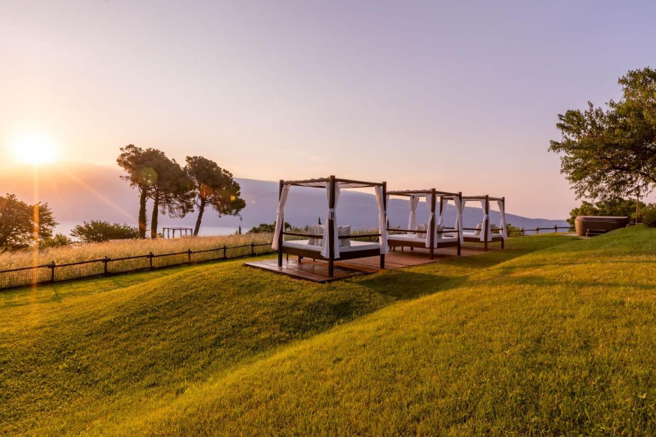 Boutique Hotel Villa Sostaga Gargnano Exterior photo